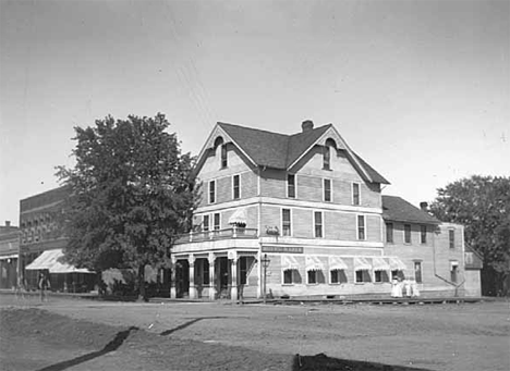 Hotel Hazle, Alden Minnesota, 1910
