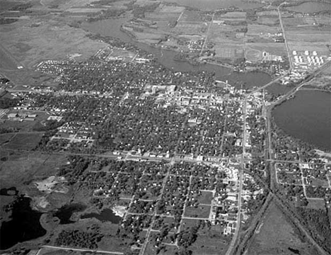 Aerial view, Alexandria Minnesota, 1971
