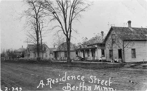 Residential street scene, Bertha Minnesota, 1910