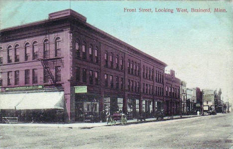 Front Street looking west, Brainerd Minnesota, 1909