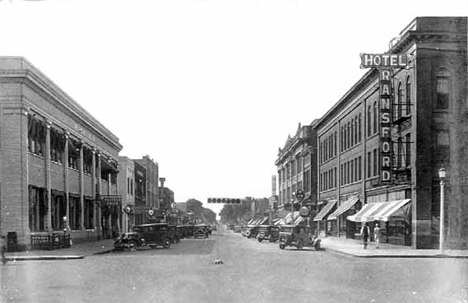Street scene, Brainerd Minnesota, 1928