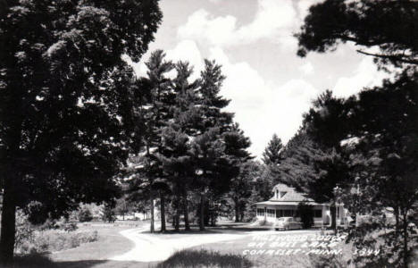 Wildwood Lodge on Bass Lake, Cohasset Minnesota, 1950