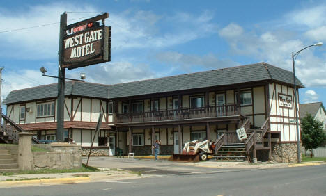 Westgate Motel (now Canoe On Inn), Ely Minnesota, 2005
