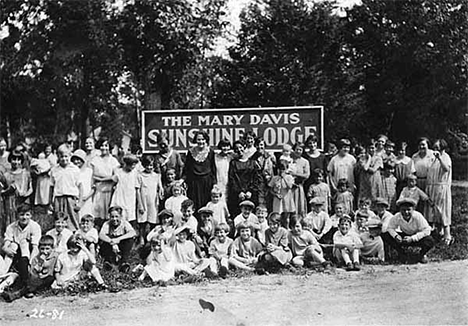 A group at Mary Davis Sunshine Lodge, Forest Lake Minnesota, 1932