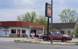 Gateway Super Service, Kennedy Minnesota
