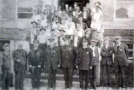 Police deputies in Naskwauk Minnesota, 1916