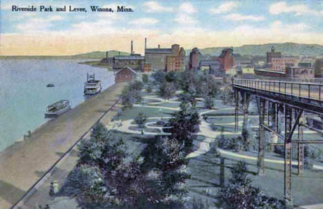 Riverside Park and Levee, Winona Minnesota, 1909
