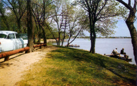 View of Lake Okabena, Worthington Minnesota, 1954