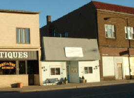 Lynn's Ceramic's & Gifts in Gilbert Minnesota