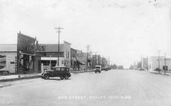 Main Street, Akeley.