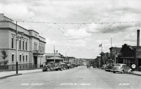 Lake Street, Chisholm Minnesota, 1940's