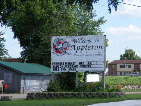 Welcome sign, Appleton Minnesota, 2014