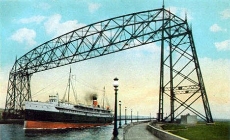 Steamer Huronic entering Duluth Superior Harbor, 1920