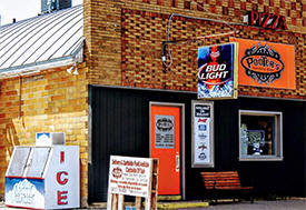Pooter's Sports Bar, Altura, Minnesota
