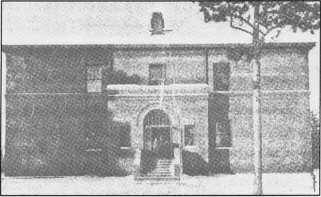 Central School building in Bemidji about 1900 facing 8th Street.