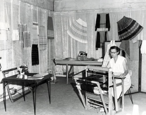 Minnesota Weavers Guild demonstation booth, Minnesota State Fair, 1956