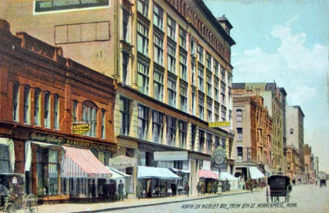 Looking north on Nicollet from 8th Street, Minneapolis Minnesota, 1910's
