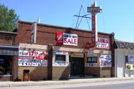 Lefty's Liquors, Staples Minnesota