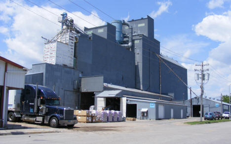 Grain elevator, Ada Minnesota, 2008