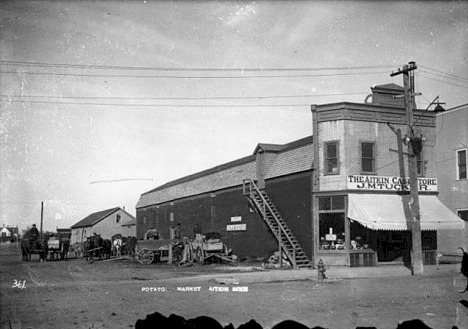 Potato market next to Tucker's Cash Store, Aitkin Minnesota, 1905