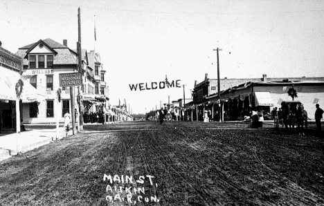 Main Street, Aitkin Minnesota; during Park Region G.A.R. Encampment, 1910