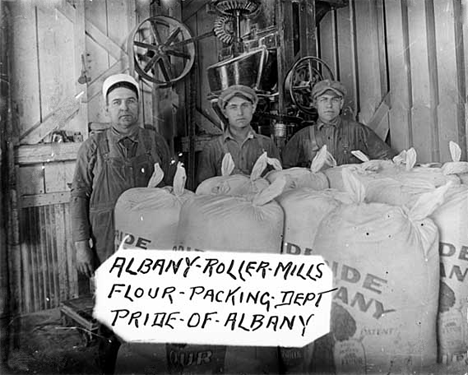 Employees in the Flour Packing Department, Albany Roller Mills, 1910