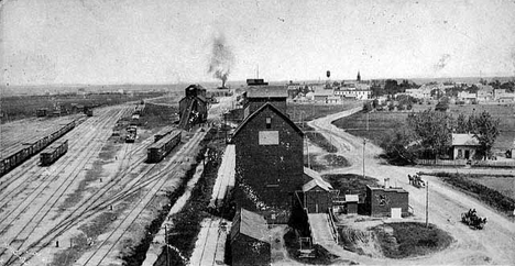 Railroad yards and elevators, Barnesville Minnesota, 1905