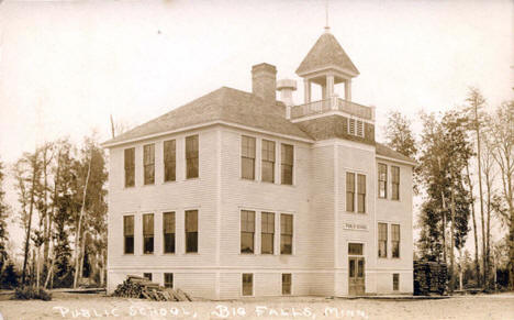 Public School, Big Falls Minnesota, 1911