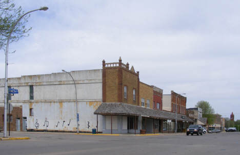 Street scene, Blue Earth Minnesota, 2014