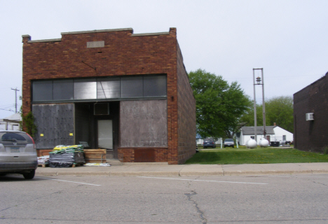 Street scene, Bricelyn Minnesota, 2014