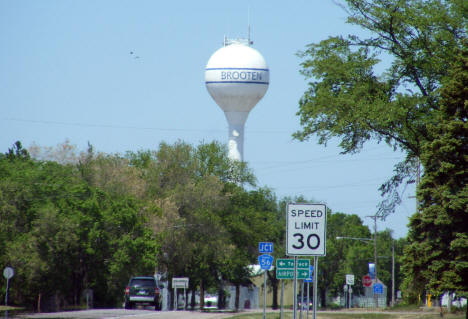 Street scene, Brooten Minnesota, 2009