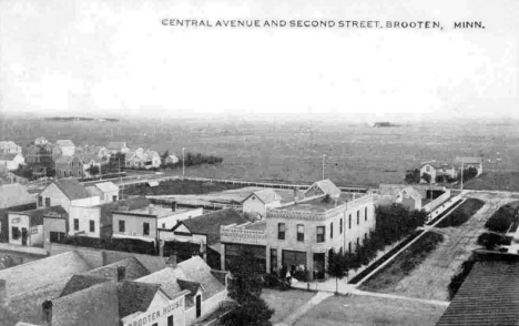 Central Avenue and Second Street, Brooten Minnesota, 1908