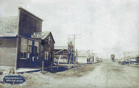 Street scene, Bruno Minnesota, 1913