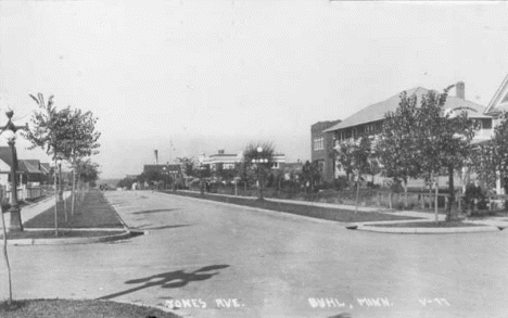 Jones Avenue, Buhl Minnesota, 1920