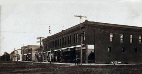 Main Street, Cambridge Minnesota, 1910's