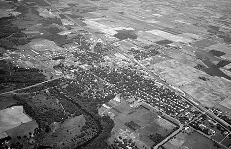 Aerial view, Cambridge Minnesota, 1974