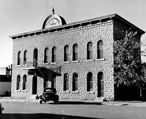 Falls House (hotel), Cannon Falls Minnesota, 1947