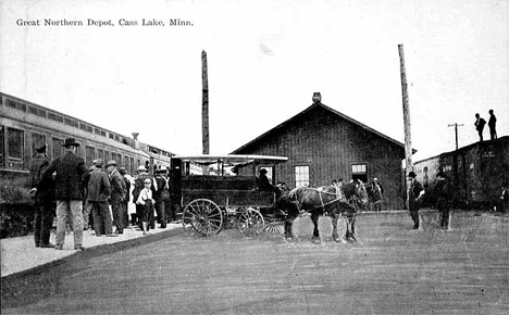 Passengers at Great Northern Depot, Cass Lake Minnesota, 1910