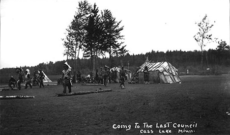 Indian graves, Cass Lake Minnesota, late 1910's