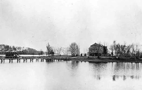 Park Island Hotel and Bandstand, Center City Minnesota, 1910