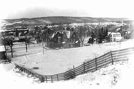 General view of Chatfield Minnesota, 1898