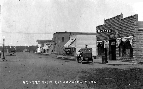 Street view, Clearbrook Minnesota, 1920