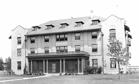 Senior Hall, Northwest School of Agriculture, Crookston Minnesota, 1925