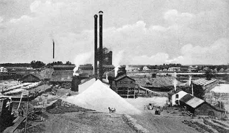 Saw Mill, Crookston Minnesota, 1905