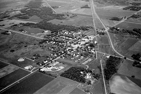 Aerial view, Deer Creek Minnesota, 1972