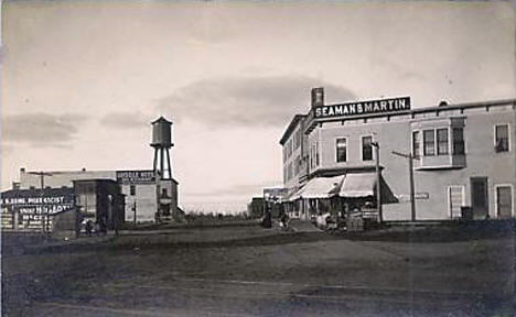 Street scene, Deer River Minnesota, 1908