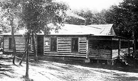 Log building at Williams Narrows, Cut Foot Sioux Lake, near Deer River, 1915