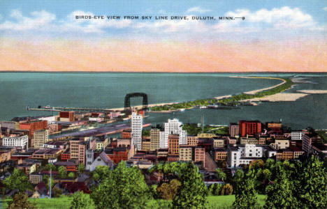 Birds eye view from Skyline Drive, Duluth Minnesota, 1940's