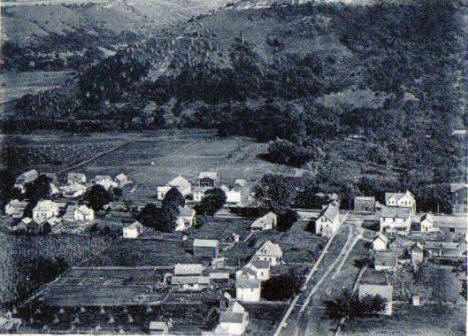 Birds eye view, Elba Minnesota, 1910's?