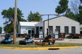 Dan's Service Center, Ellsworth Minnesota